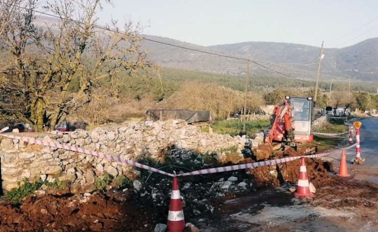 İlmin-kızılağaç Mahallesi’nin İçme Suyu Hattı Yenilendi