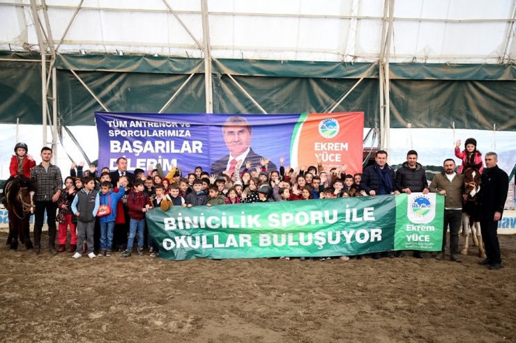 Binicilik Sporu Okullarla Buluşuyor Projesinde Eğitimler Devam Ediyor