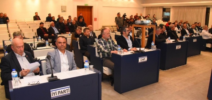 Salihli Belediye Meclisi İşgaliye Ücretlerini Belirledi