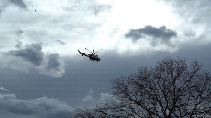 Kızını Kurtarmak İçin Irmağa Atlayan Baba, Helikopter Destekli Aranıyor