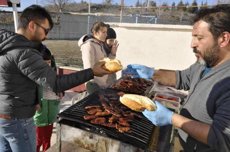 Söğütspor Evinde Farklı Kazandı
