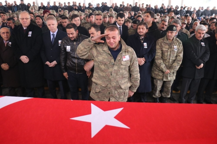 İdlib Şehidi Dualarla Uğurlandı