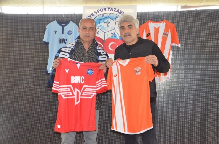 Adana Derbisi Öncesi Teknik Direktörlerden "Dostluk" Mesajı