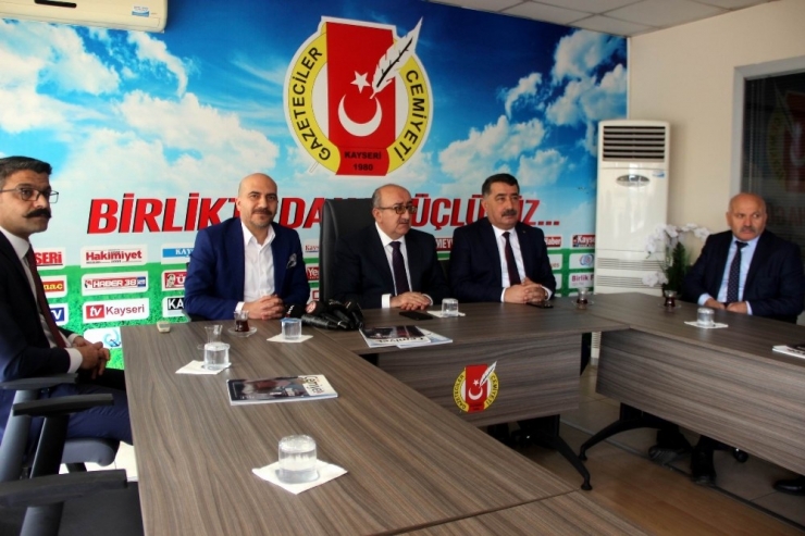 Türk Eğitim Sen Genel Başkan Yardımcısı Şahindoğan: "Eğitimin Siyaset Üstü Değerlendirilmesine İnanıyoruz"