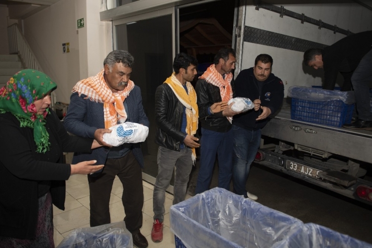 Sarıkeçili Yörüklerden Depremzedelere Anlamlı Destek