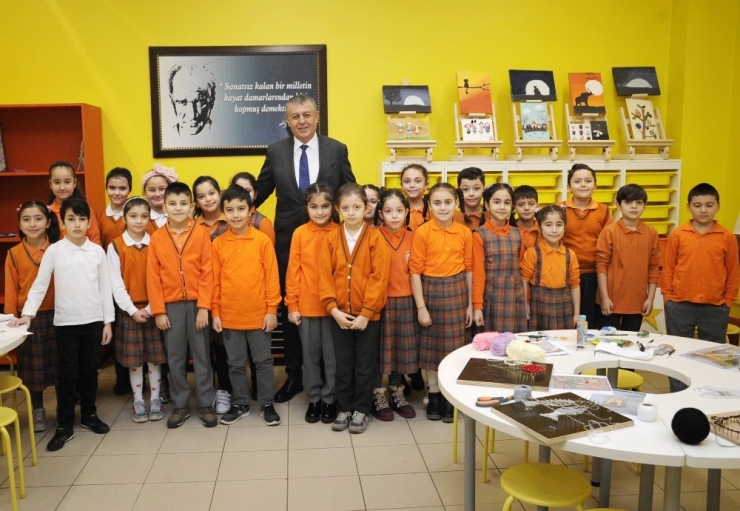 Şirket Çalışanları Birleşti, Öğrencilere Nitelikli Atölyeler Kurdu