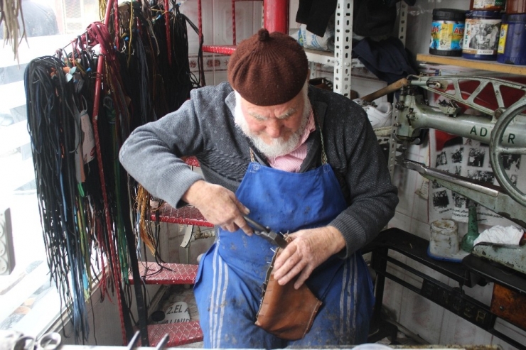 Yıllarca Geçim Kaynağı Olan Mesleği Şimdi Hobisi Oldu