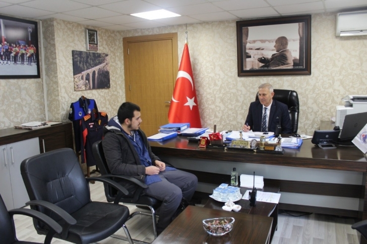 Mescitte Unuttuğu Laptop Ve Ders Notlarına Günler Sonra Kavuştu