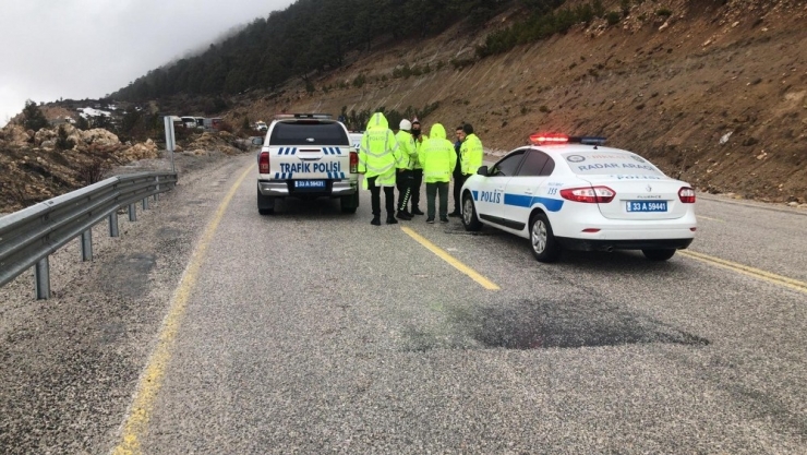 Sertavul Geçidi Heyelan Nedeniyle Ulaşıma Kapandı