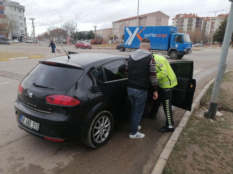 Aksaray’da Trafik Magandasına 2 Bin 744 Tl Ceza Kesildi