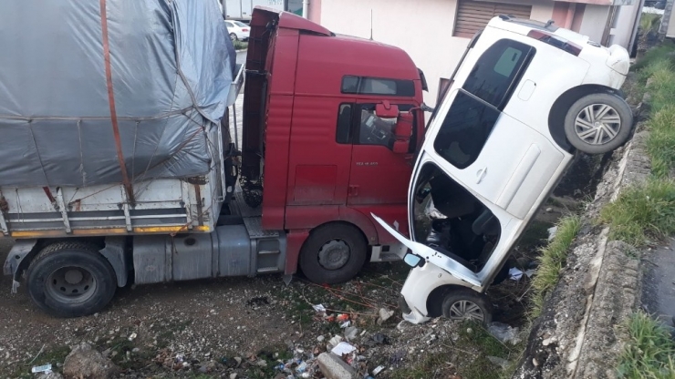 Ayağına Kramp Giren Sürücü Ölümden Döndü