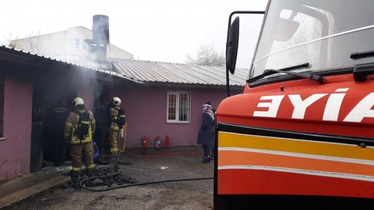Özel Eğitim Uygulama Okulundaki Yangın Korkuttu