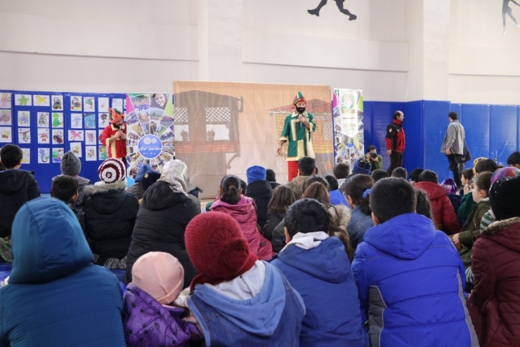 Depremzede Çocuklara Motivasyon Etkinlikleri Sürüyor