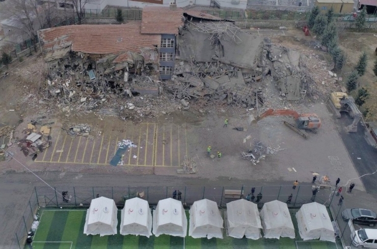 Elazığ’da Okulların Açılması 17 Şubat’a Ertelendi