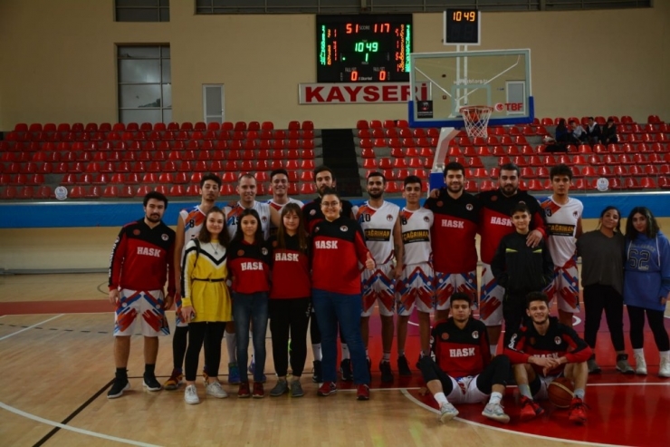 Hasketbol’da 100’ler Gülüyor