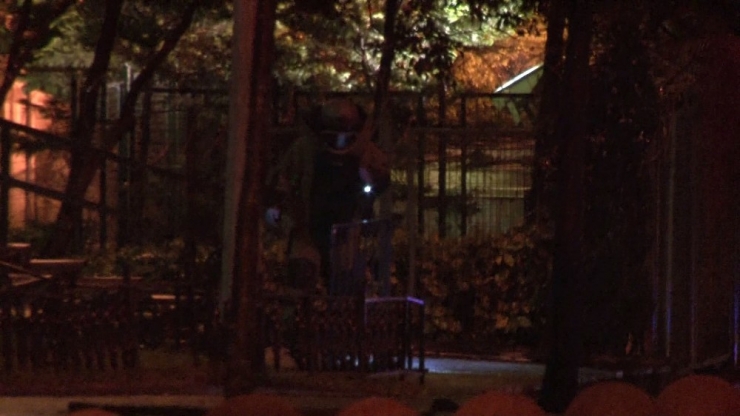 İbb Önünde Şüpheli Paket Paniği