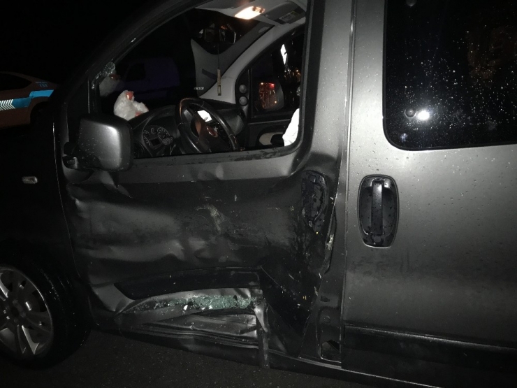 Kuşadası’nda Dikkatsizlik Kaza Getirdi