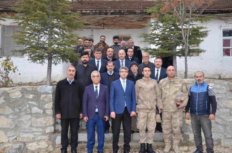 Mahallenin Sorunlarını Kaymakam Çalışır’a İlettiler