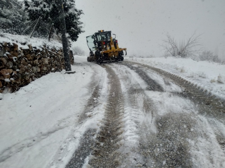 Karla Mücadele Ekipleri Görev Başında