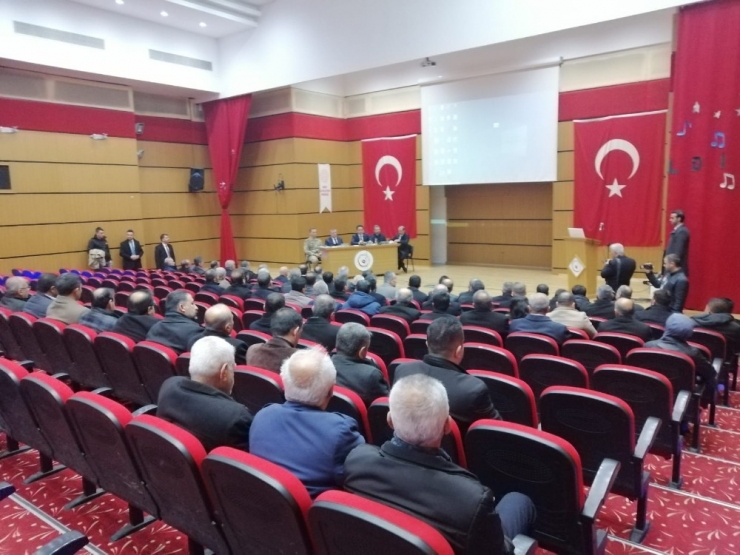 Kaymakam Dündar Muhtarlarla Bir Araya Geldi