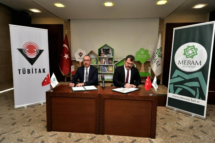 Meram’ın Her Okuluna Tübitak Kitaplığı Kazandırılıyor