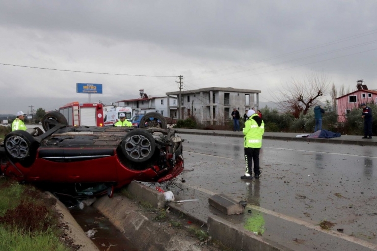 Yağışta Kontrolden Çıkan Otomobil Takla Attı: 1 Ölü, 1 Yaralı