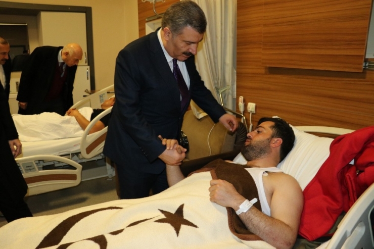 Bakan Koca: “(Uçak Kazası) Maalesef Hayatını Kaybeden 3 Vatandaşımız Oldu”