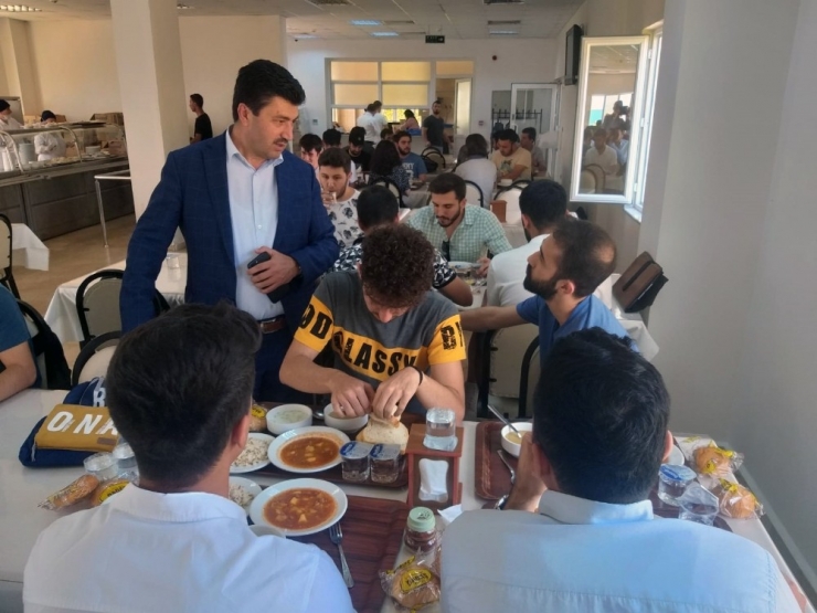 Subü Ve Saü Rektörlerinden Öğrencilere Ortak Yemekhane Kararı