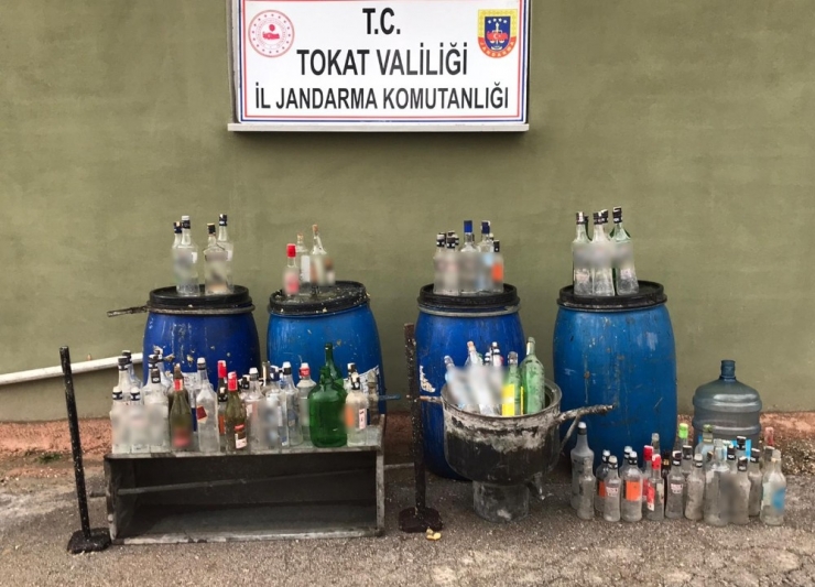 Ürettiği 825 Litre Sahte İçkiyi Satamadan Yakalandı