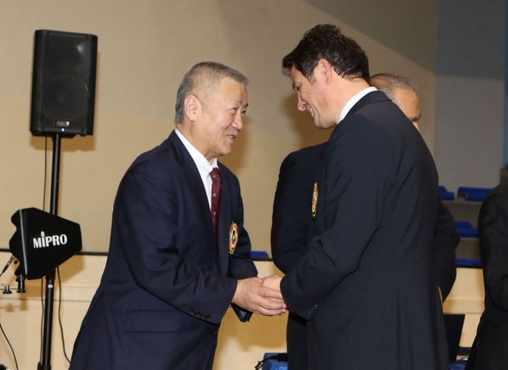 Karatede İlk Olimpiyat Kotası Uğur Kobaş’ın