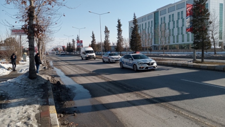 Şehitlerin Naaşları Tören İçin Filo Komutanlığına Getirildi