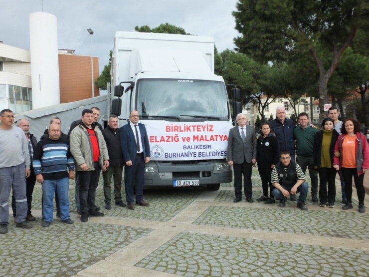 Burhaniye’de Deprem Yardımları Yola Çıktı