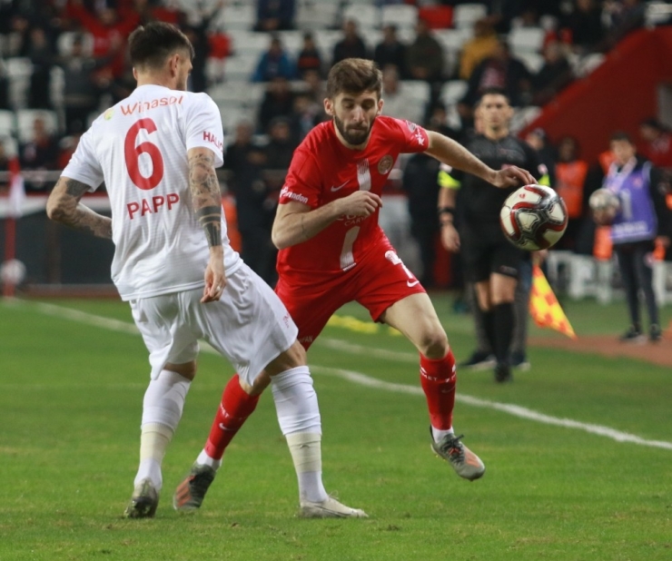 Ziraat Türkiye Kupası: Antalyaspor: 0 - Sivasspor: 0 (İlk Yarı)