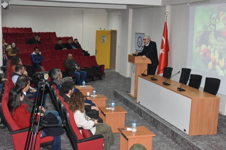 Buharkent Myo’da ‘Türkiye’de Tarımın Geleceği Ve Aydın’da Meyvecilik’ Konuşuldu