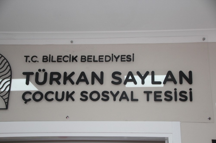 Ak Parti’den Türkan Saylan İsmine Tepki