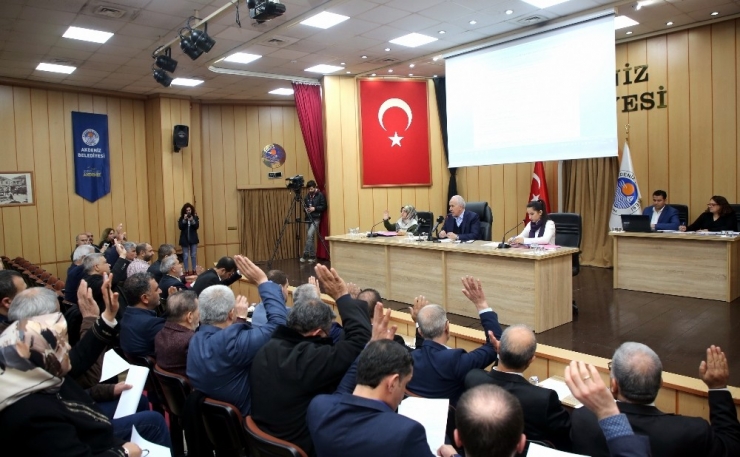 Başkan Gültak: "Yıllardır Yanlış Giden Sisteme ’Dur’ Dedik"