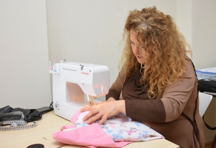 Aliağalı Üretici Kadınlardan ‘Hoş Geldin Bebek’ Seti