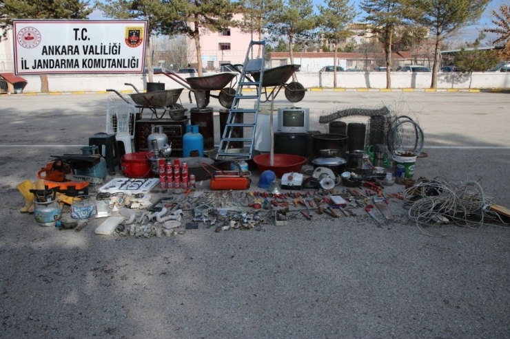 Başkent’te Hırsızlık Şüpheleri Yakalandı