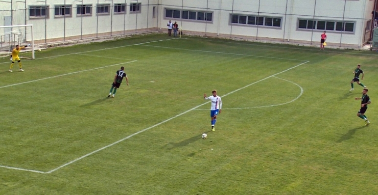 Türkiye’nin Konuştuğu Futbolcu O Anları Anlattı: “Topu Dışarı Atmam Gerektiğini Düşündüm Ve Attım”