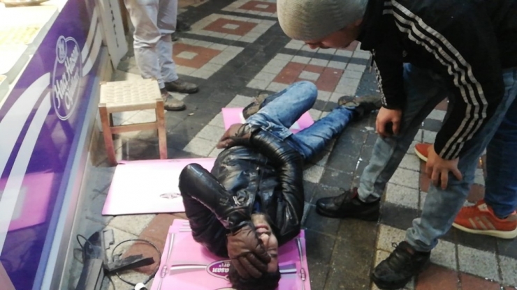 Kaza Anı Saniye Saniye Güvenlik Kamerasına Yansıdı