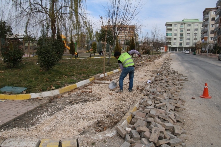 Cadde Ve Sokaklarda Bakım Çalışması Sürüyor