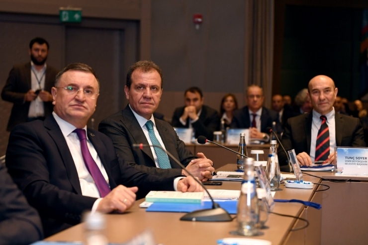 Chp’nin 11 Büyükşehir Belediye Başkanı Adana’da Buluştu