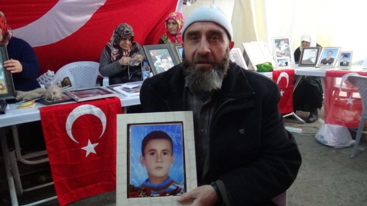 Hdp Önündeki Direniş Büyüyor