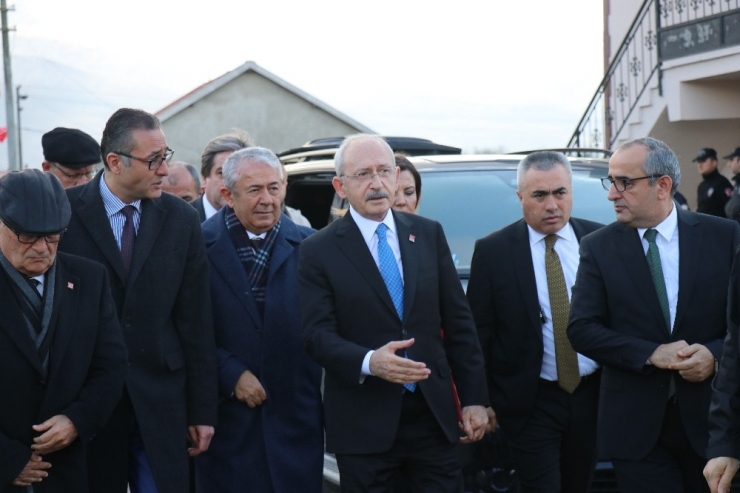 Kılıçdaroğlu’ndan Çığ Felaketi Şehidi Ailesine Ziyaret