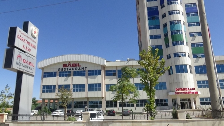 Diyarbakır Öğretmenevi Müdürü Yunus Memiş Yolsuzluk İddiasıyla Gözaltına Alındı