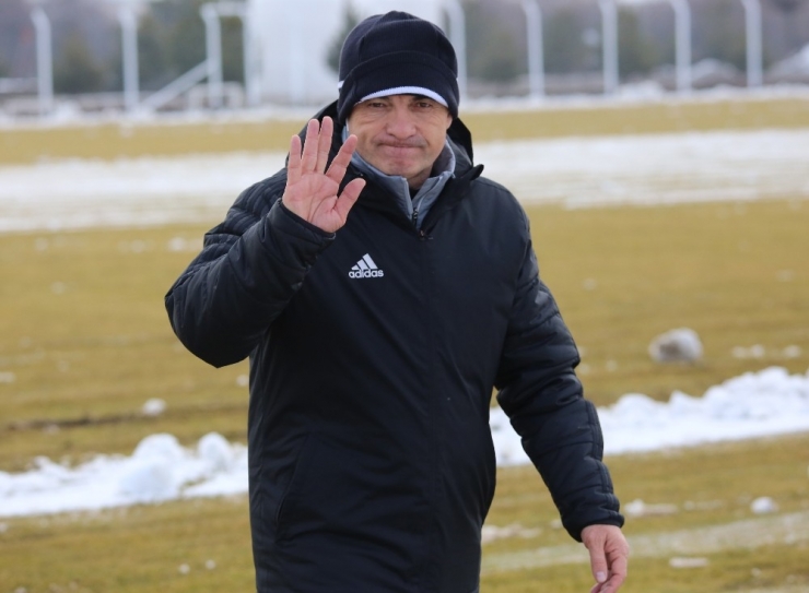 Çalımbay: “Başakşehir Maçının Hazırlıklarını Yapamıyoruz”