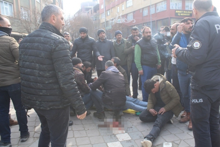 Iğdır’da Taşlı, Sopalı Kavga: 4 Yaralı