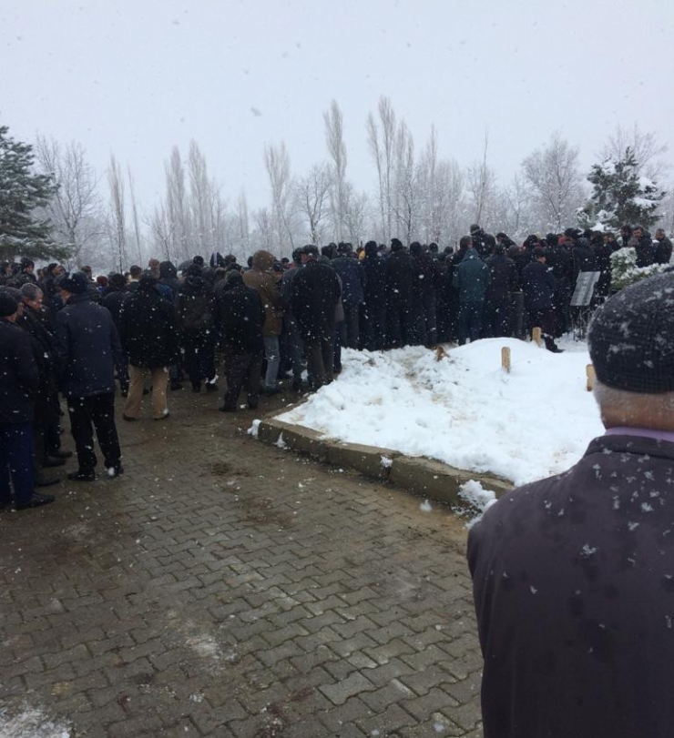 Isparta’da 3 Kardeşin Can Verdiği Yangında Ailesinin Feryatları Yürekleri Dağladı