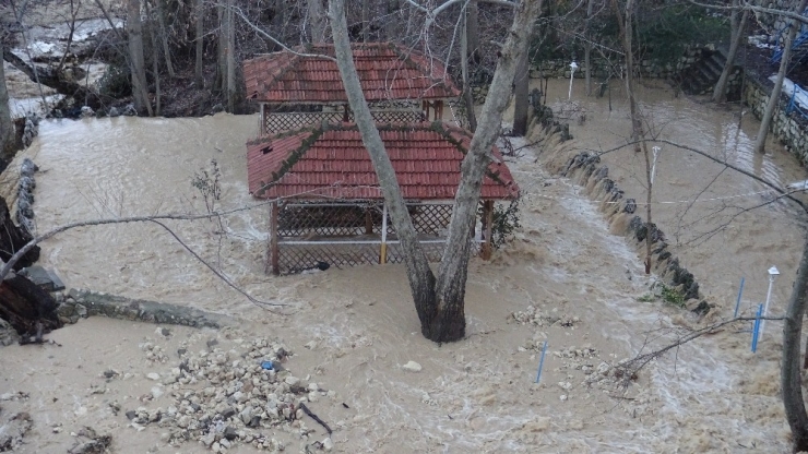 Karaman’da Aşırı Yağışlar Sele Neden Oldu