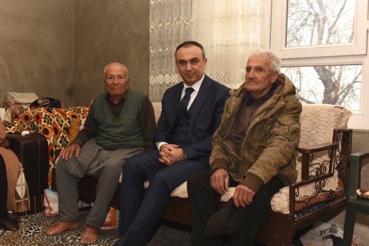 Vali Soytürk’ten Kore Gazisine Ziyaret